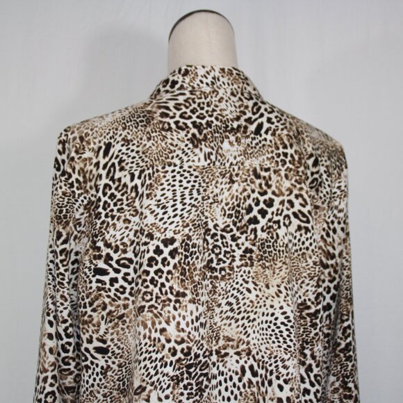 Chico's Women's Long Sleeve Button Up Tunic Top Animal Print Size 2 (L) - Picture 8 of 10